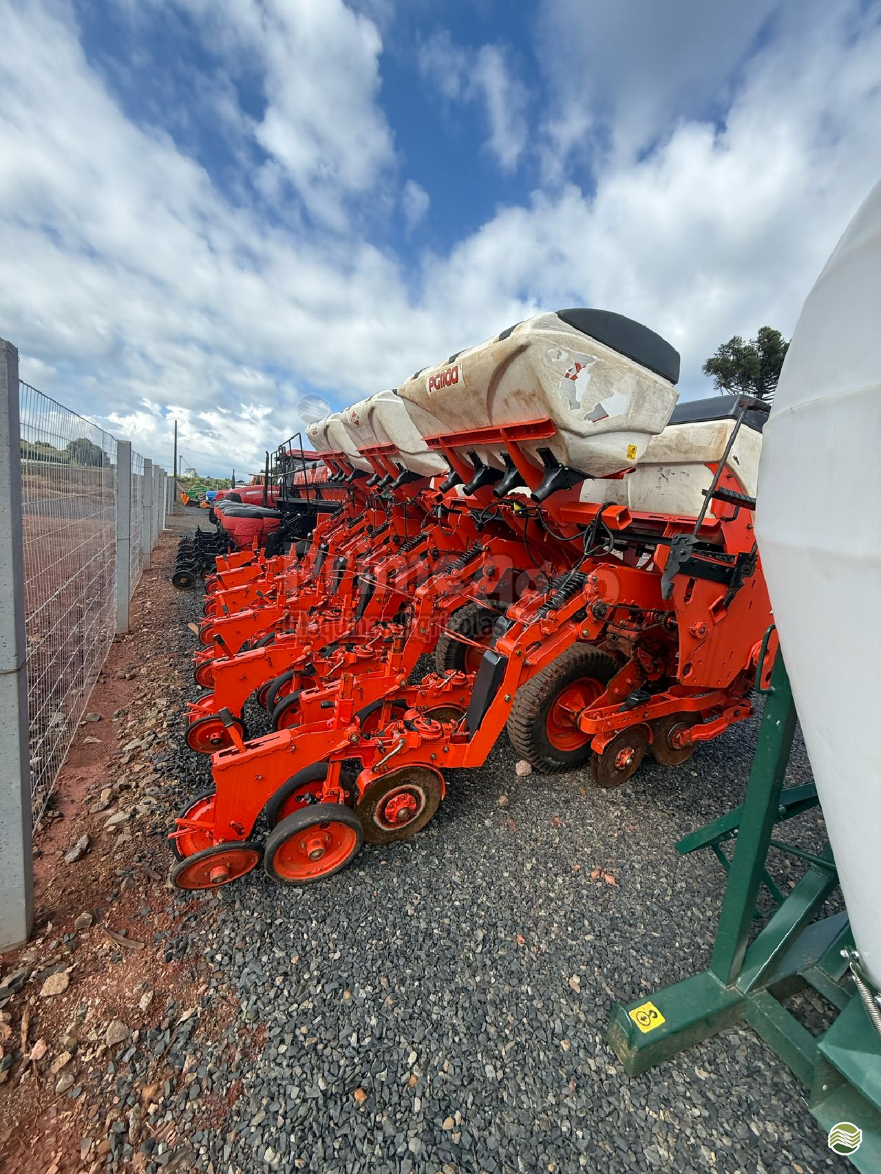 PLANTADEIRA KUHN PDM PG 1100 PrimeAgro Máquinas Agrícolas MARIOPOLIS PARANÁ PR